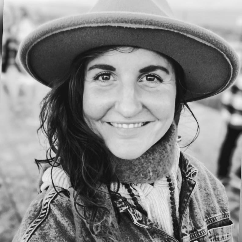 Stephanie Deroue